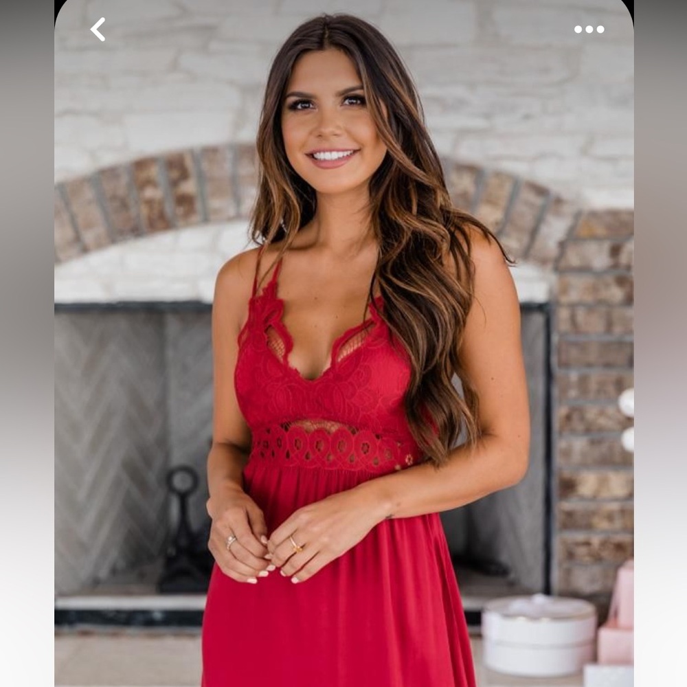 NWT- Pink Lily- “Such A Delight” Dress in Red- Size Small